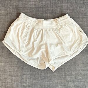 Lululemon, Hotty Hot High Rise Shorts, 2.5” Lined, in color Bone